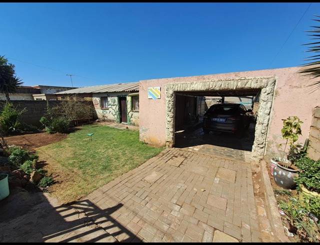 2 BEDROOM HOUSE FOR SALE IN DOBSONVILLE